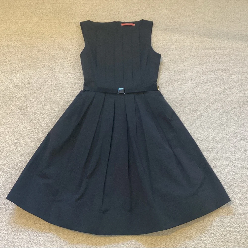 Sinclaire 10 Dress - Picture 1 of 7
